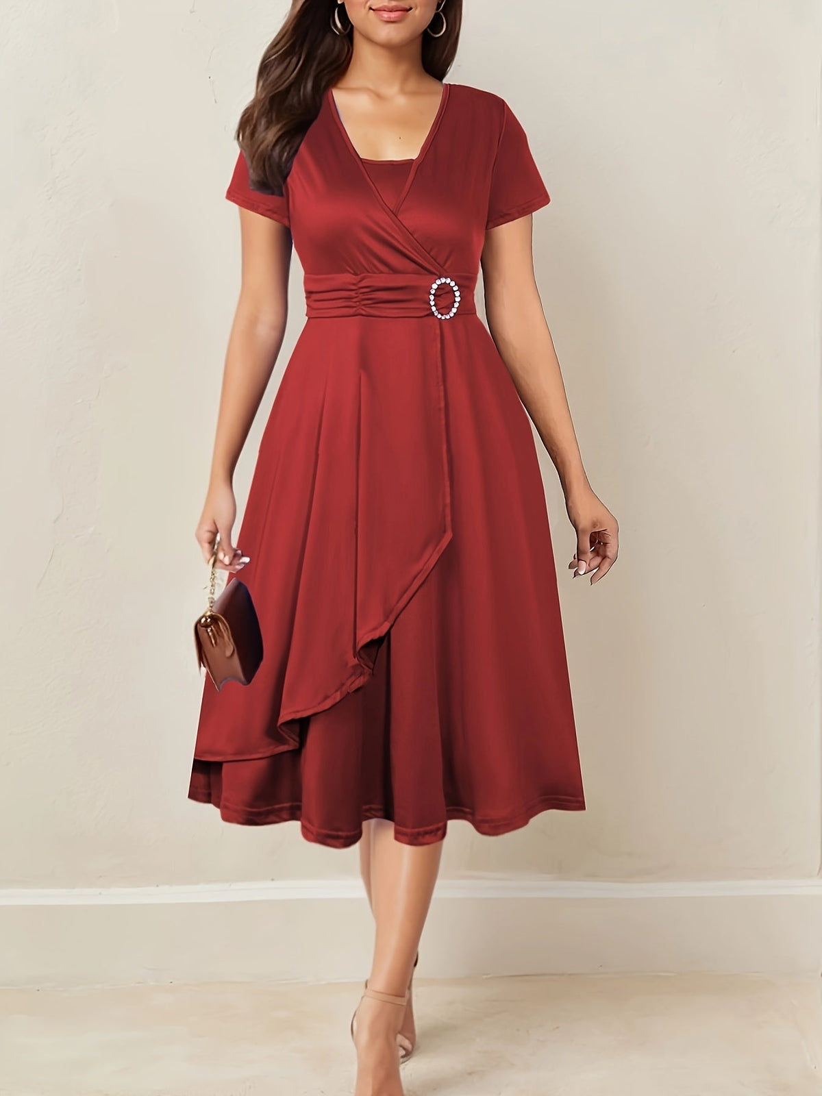 Hilda™ - Elegantní večerní šaty s kamínkovým V-výstřihem