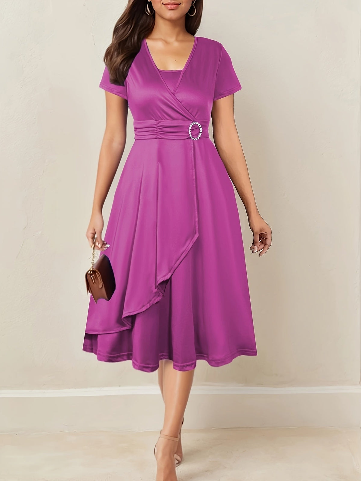 Hilda™ - Elegantní večerní šaty s kamínkovým V-výstřihem