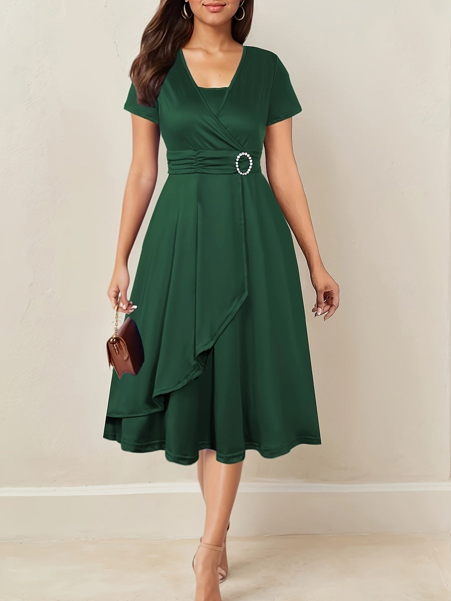 Hilda™ - Elegantní večerní šaty s kamínkovým V-výstřihem