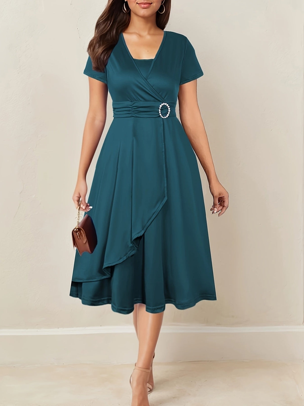 Hilda™ - Elegantní večerní šaty s kamínkovým V-výstřihem